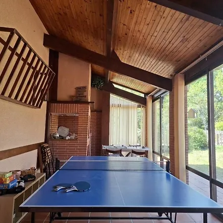 Avec Piscine Et Clim Pour 12 Personnes Aux Portes De Toulouse 度假居 *