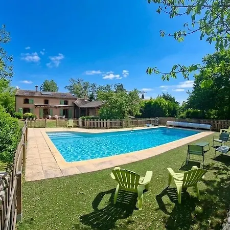 Avec Piscine Et Clim Pour 12 Personnes Aux Portes De Toulouse 度假居