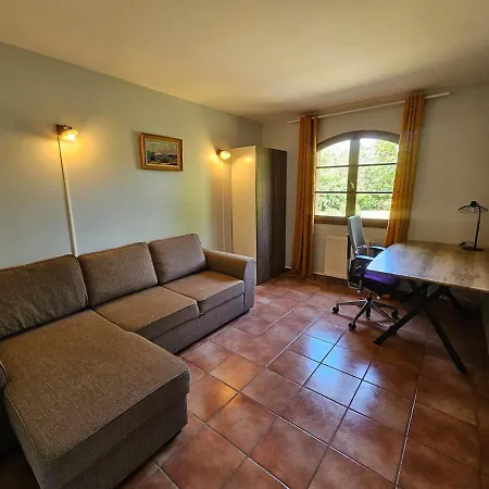 Avec Piscine Et Clim Pour 12 Personnes Aux Portes De Toulouse 度假居
