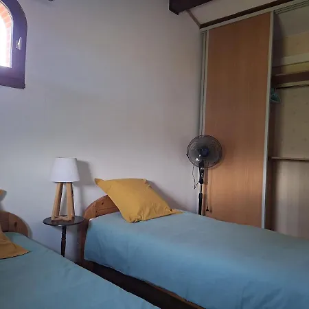 Avec Piscine Et Clim Pour 12 Personnes Aux Portes De Toulouse 度假居