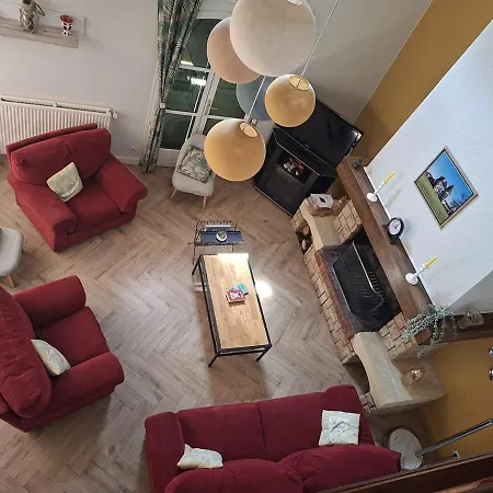 Avec Piscine Et Clim Pour 12 Personnes Aux Portes De Toulouse 度假居